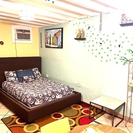 New Orleans French Quarter Inn Екстер'єр фото