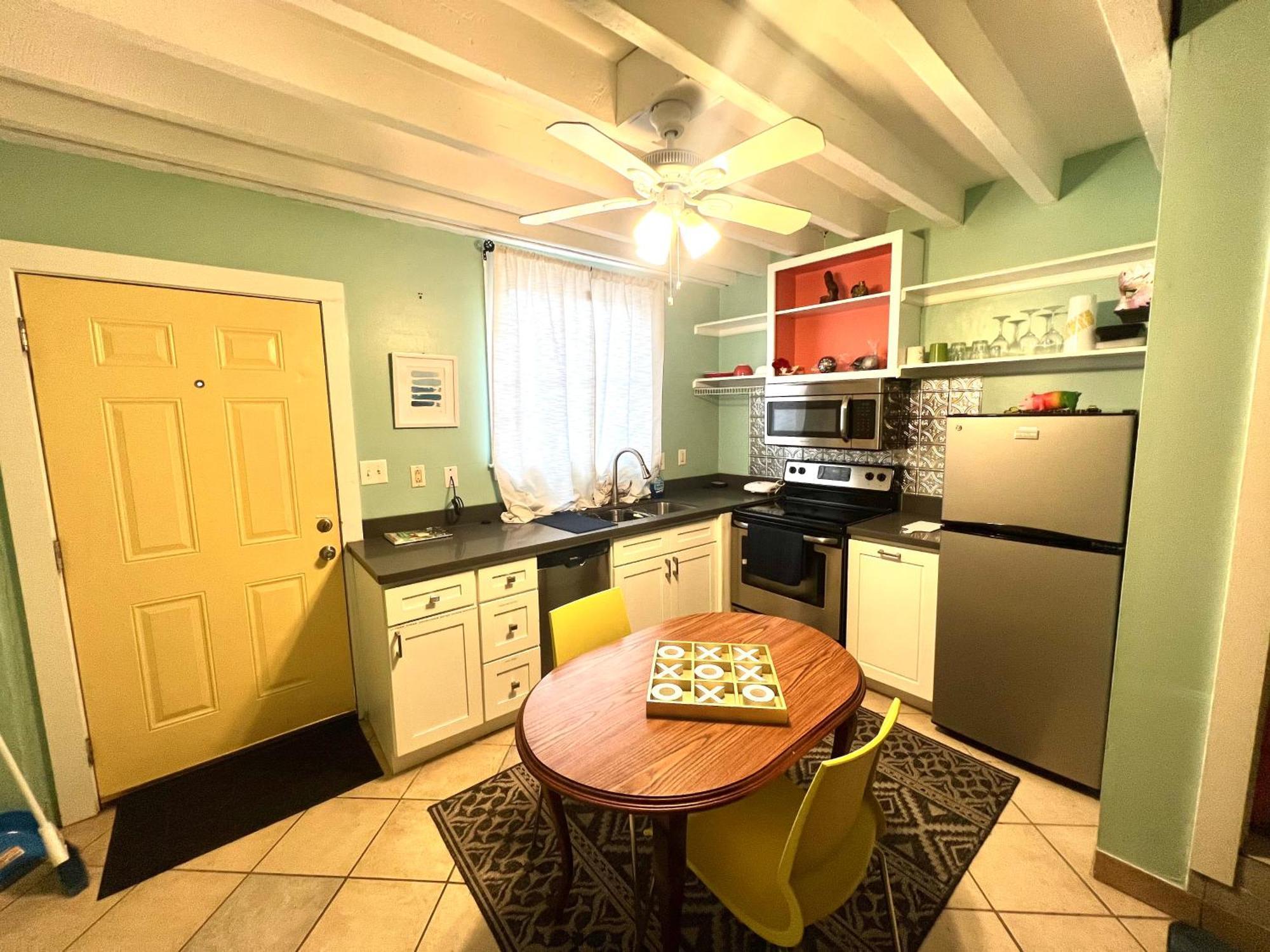 New Orleans French Quarter Inn Екстер'єр фото